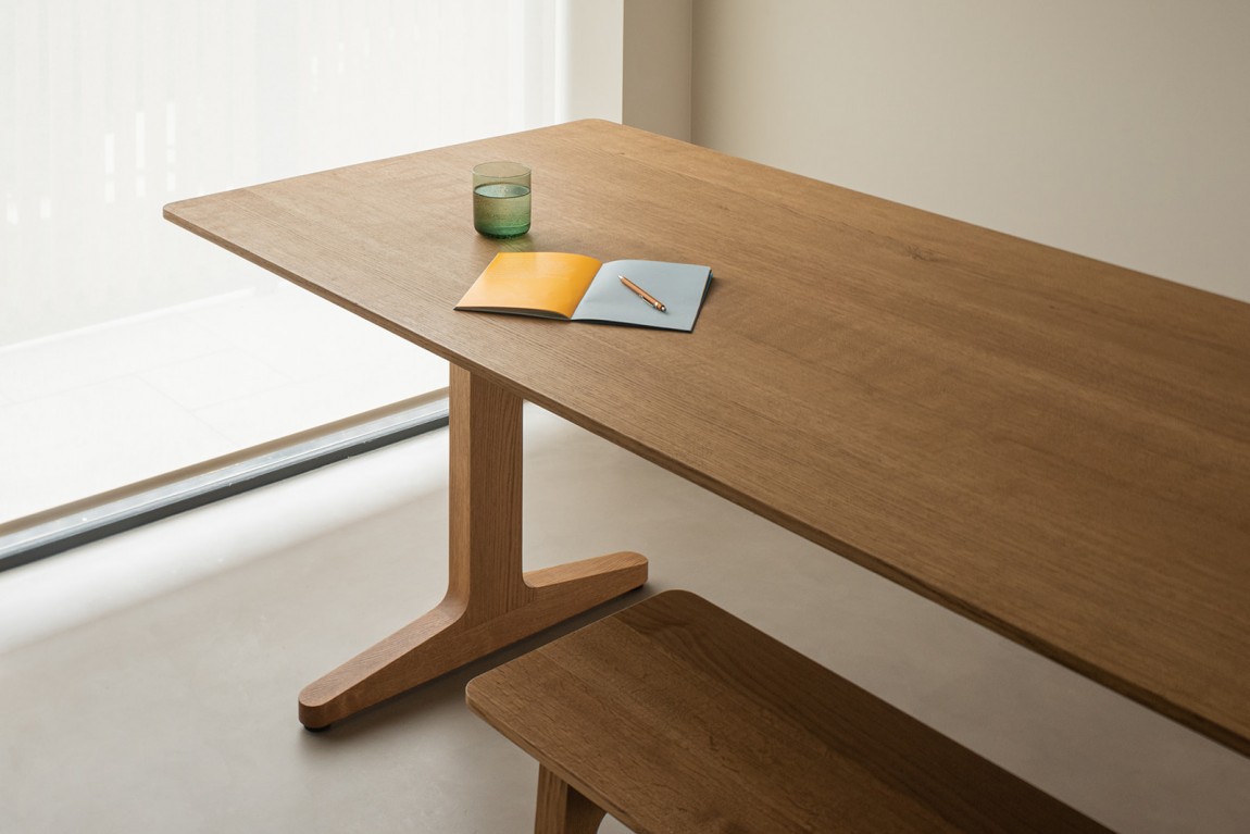 Loughton Dining Table
