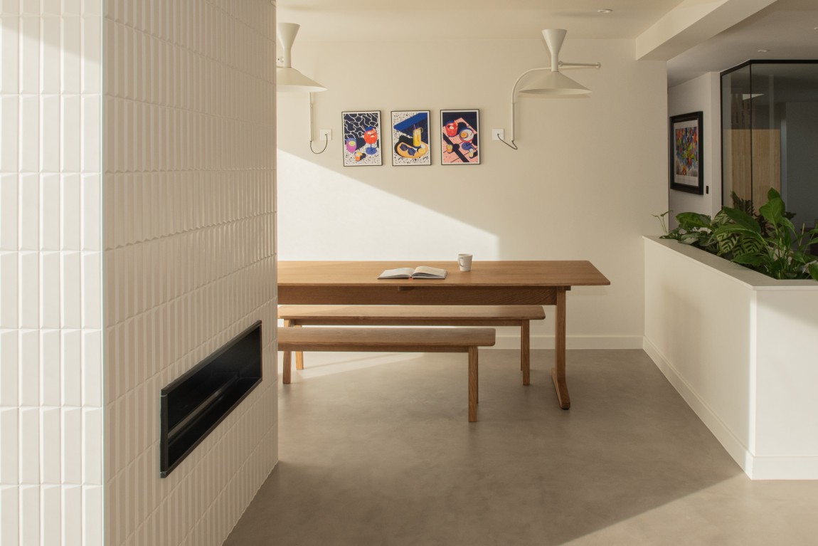 Loughton Dining Table