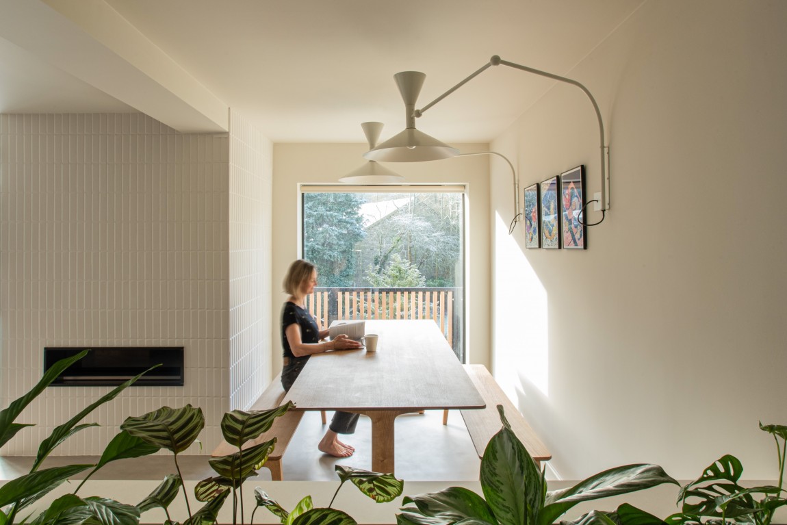 Loughton Dining Table