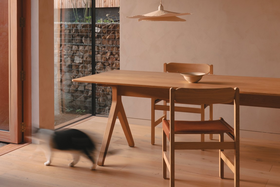 Valerie Dining Table